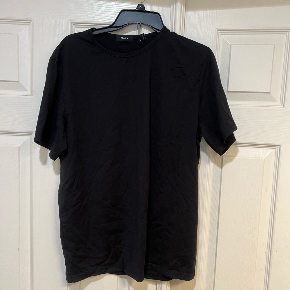 NWNT Theory Men’s Cotton Base layer Closet Staple Black Relaxed T Shirt M